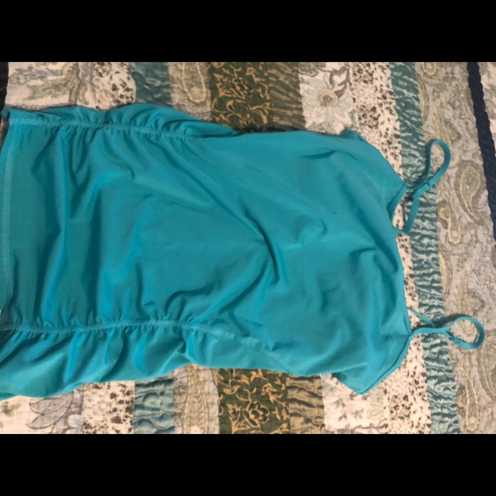 Zella ruched work out tank top.  Built in bra.